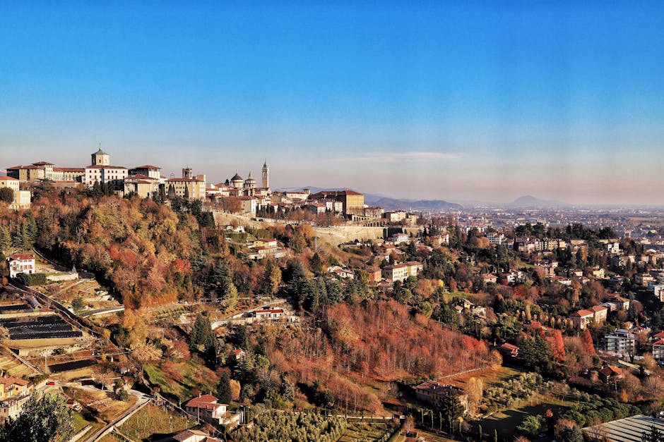 Panorama de la Città Alta de Bergame et collines environnantes