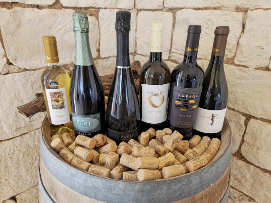 Selezione di bottiglie di vino su botte con tappi, Isole Eolie
