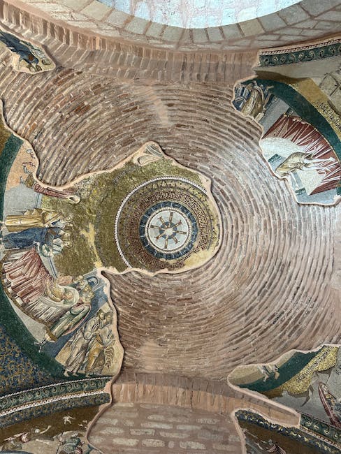Cupo la mosaico della cupola del Battistero Neoniano raffigurante il battesimo di Cristo