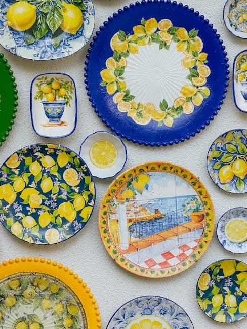 Assortiment d'assiettes peintes aux citrons et paysage de Capri