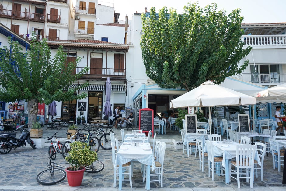 Outdoor cafe near the Gardens of Augustus