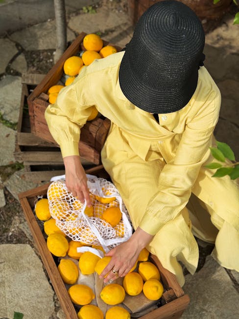 Close-up of lemons in Zafferana Etnea