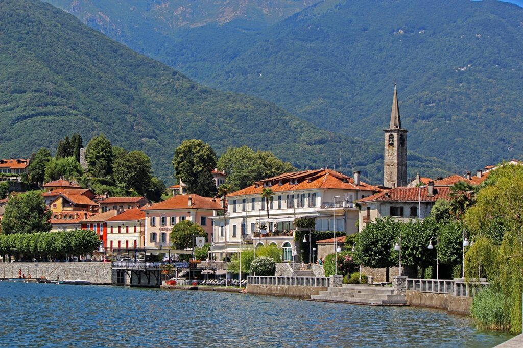 Klares Wasser des Lago di Mergozzo
