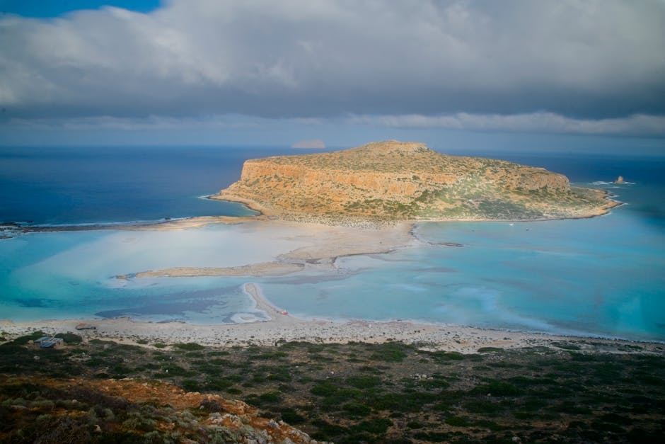 Uitzicht op Balos-lagune bij Kreta met witte zandbanken en azuurwater