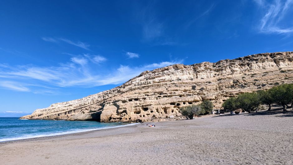 Kustkliffen en grotten bij Matala en Agios Ioannis