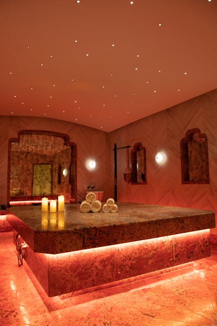 Kleines Spa‑Hammam mit Kerzenlicht und entspannter Atmosphäre