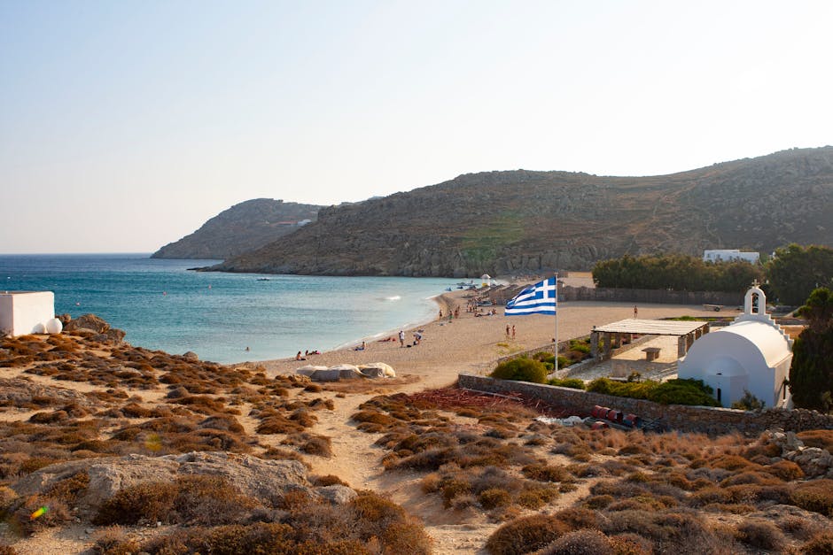 Parkeerplaats nabij Mykonos strand en opslag voor materiaal