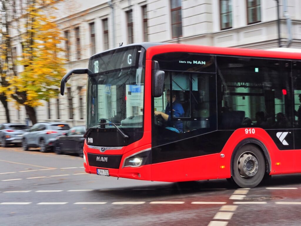 Stazione centrale KTEL di Salonicco, banchina autobus