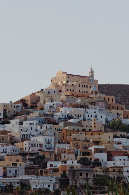 Vista della città alta di Ano Poli