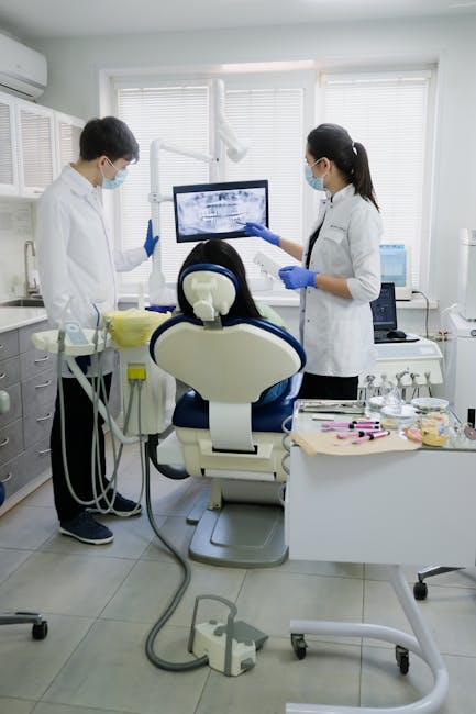 Dentista che cura un turista
