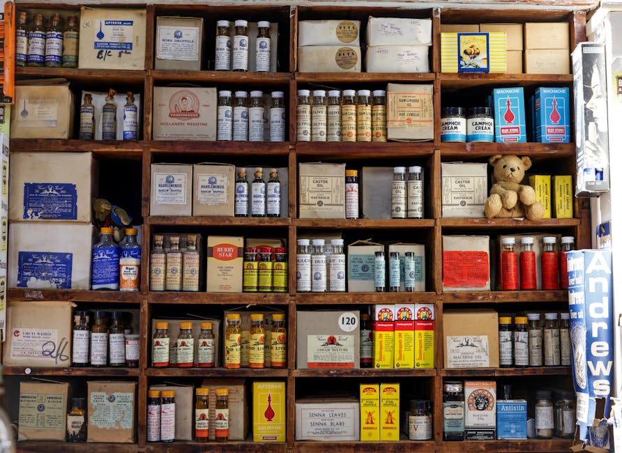Interno di una farmacia nella città vecchia