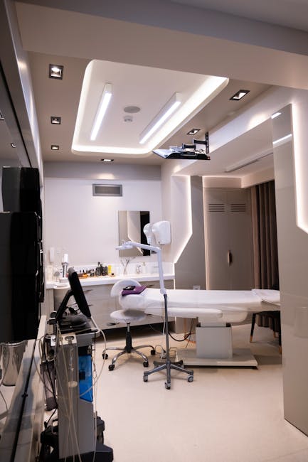 Sala visita moderna e attrezzata in clinica a Kotor