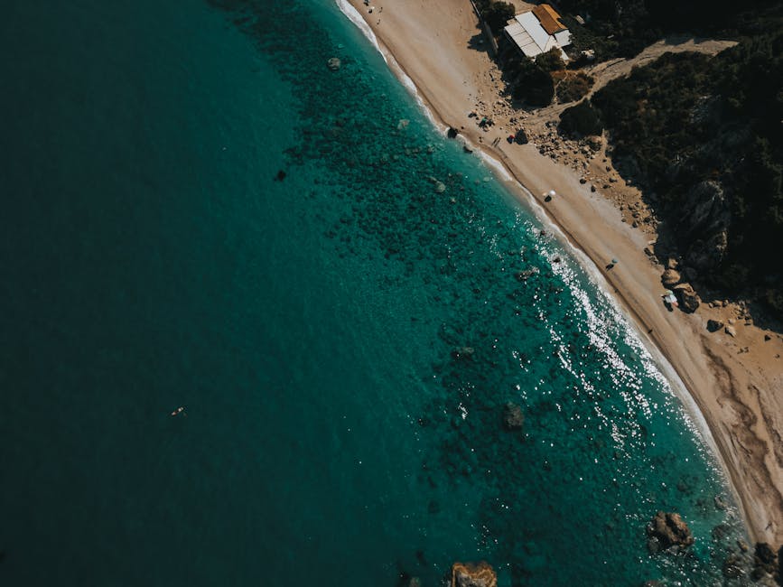 Spiaggia di Dhërmi, acqua turchese al mattino