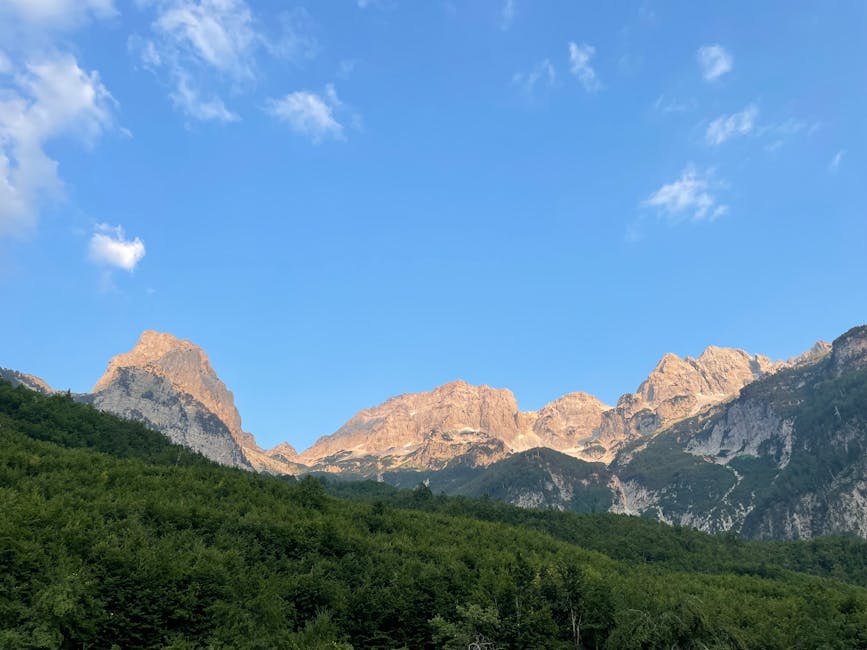 vista del lodge in Valbona Valley - panorama del lodge nella valle di Valbona