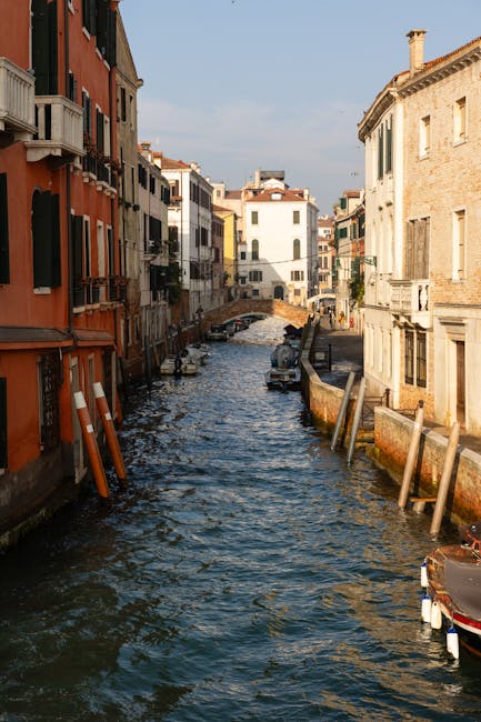 Peggy Guggenheim Collection garden canal afternoon