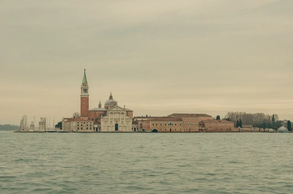 Lido di Venezia twilight promenade sea