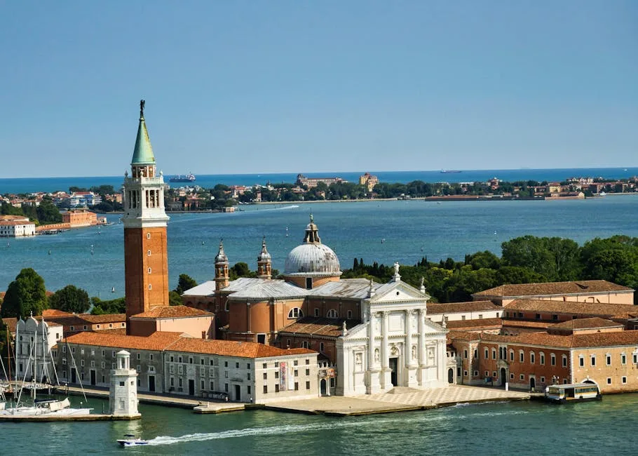 Église et campanile de San Giorgio Maggiore face à la lagune vénitienne