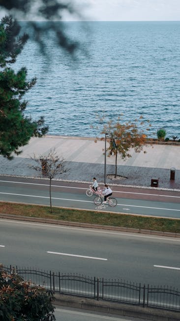 Percorso ciclabile costiero a Zadar con vista sul mare