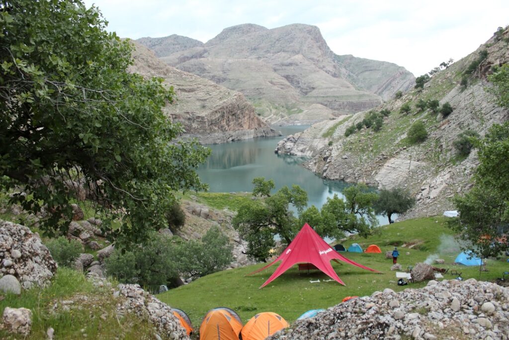 Auto Camp Korana riverside campsite with tents