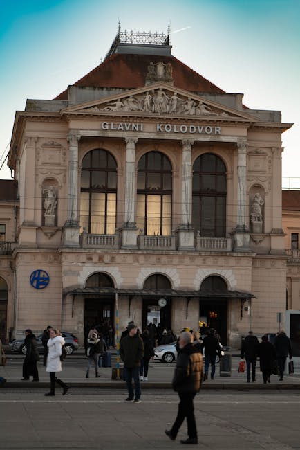 Exterieur van Zagreb Glavni Kolodvor, het oude stationsgebouw