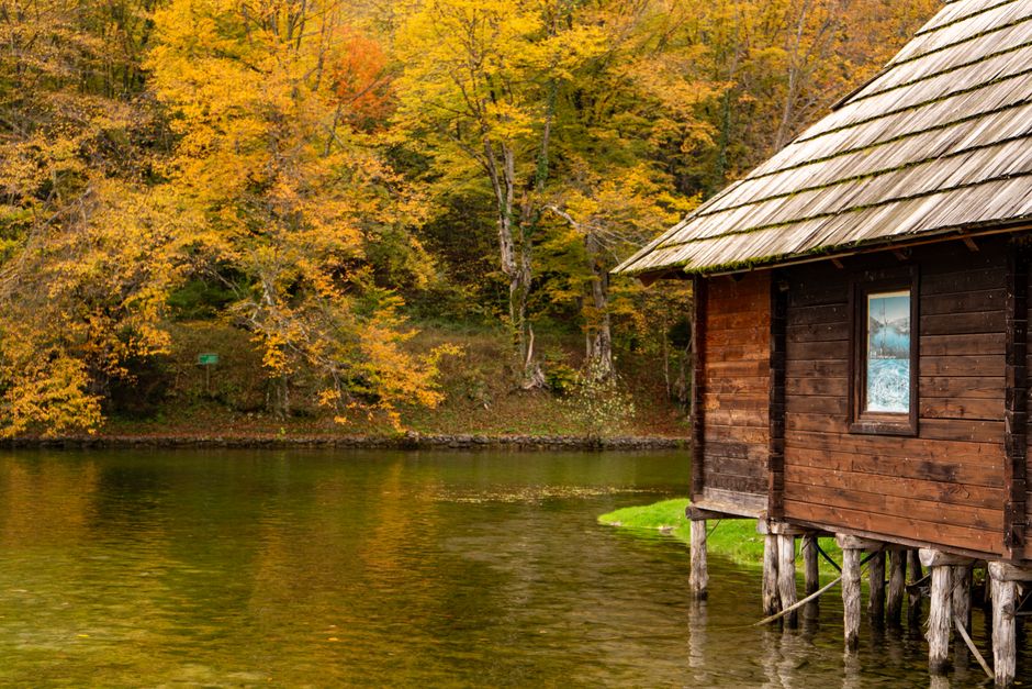 casa in pietra nel villaggio di Poljanak vicino a Plitvice