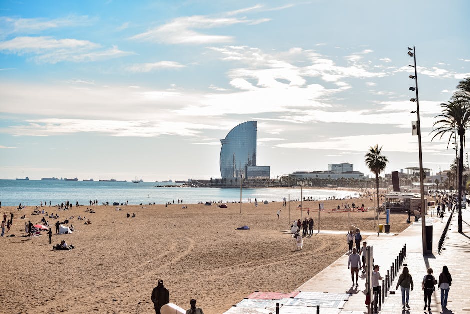 Passeggiata al tramonto sulla spiaggia della Barceloneta