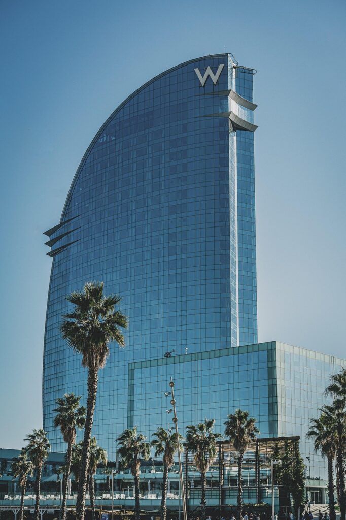 Luftaufnahme der Barceloneta‑Promenade