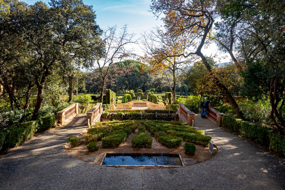 Üppiges Grün im Parc del Laberint d'Horta