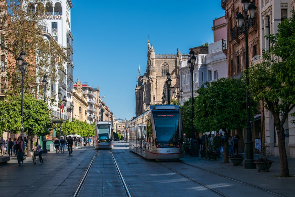 Tram MetroCentro che passa per Plaza Nueva