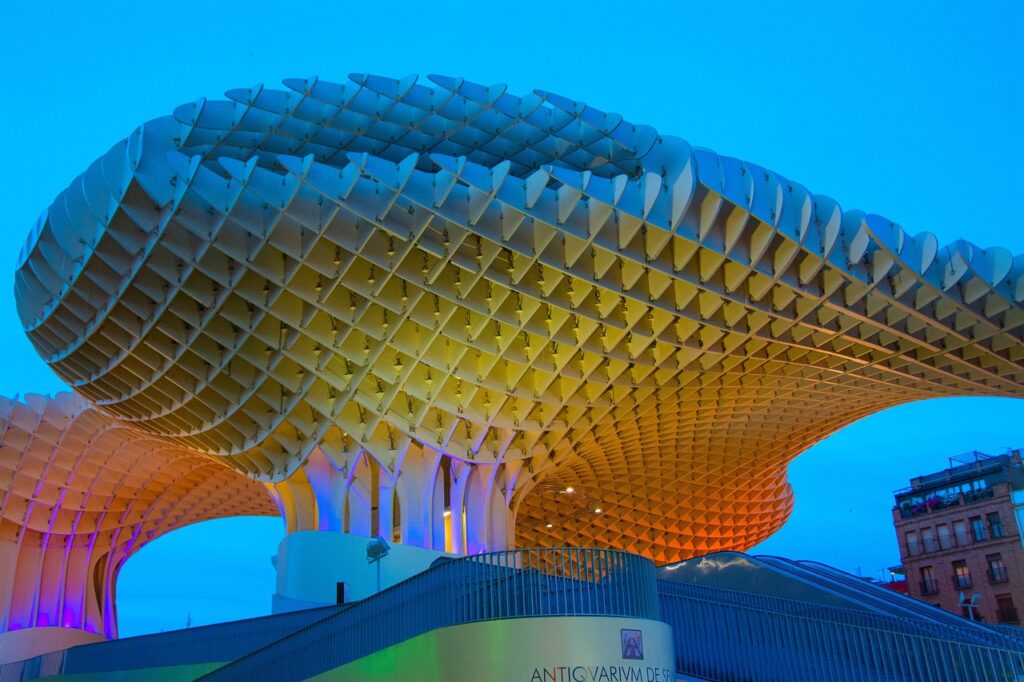 Passerella panoramica del Metropol Parasol con vista sulla città