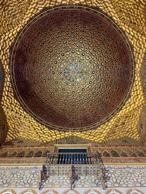 Interno della sala del trono del Real Alcázar