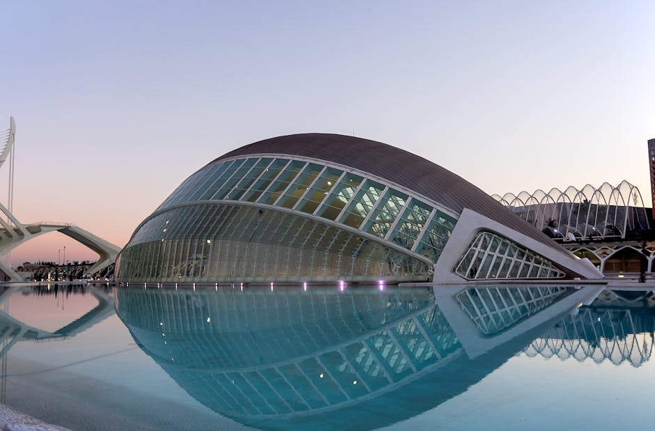 Riflessi serali della Ciudad de las Artes y las Ciencias