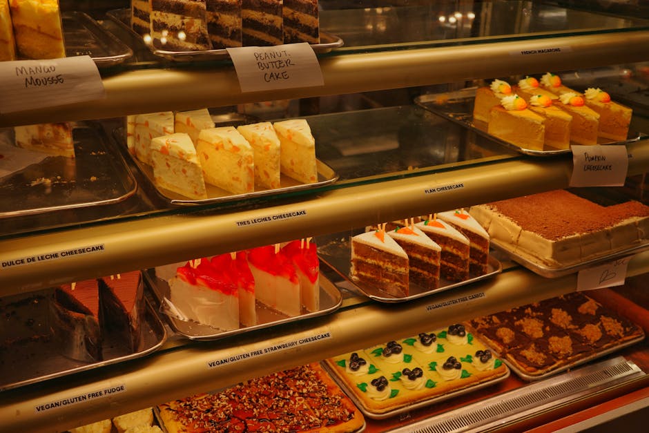 Vetrina di pasticceria con dolci freschi senza glutine