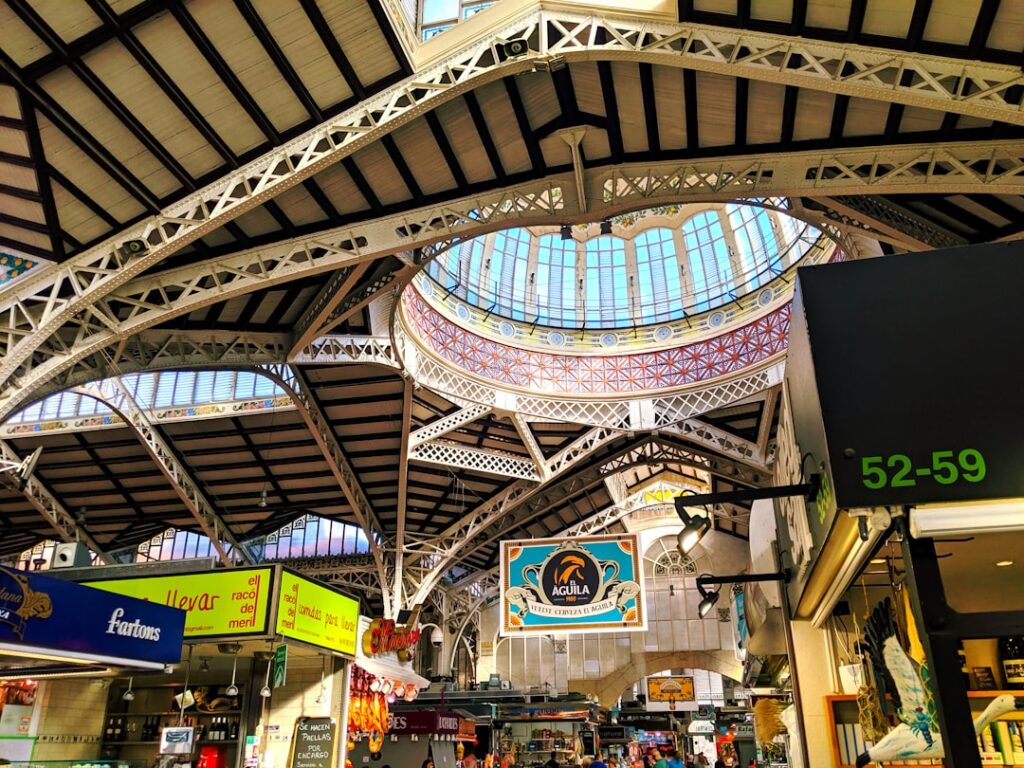 Esterno architettonico del Mercado Central di Valencia