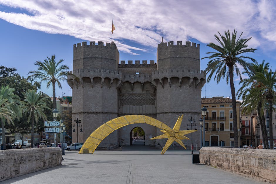 Torres de Serranos, porta medievale e skyline