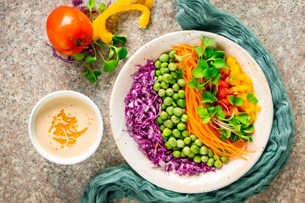 Bowl vegano e colorato senza glutine