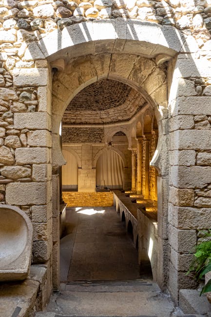 El Bañuelo ancient stone bathing room