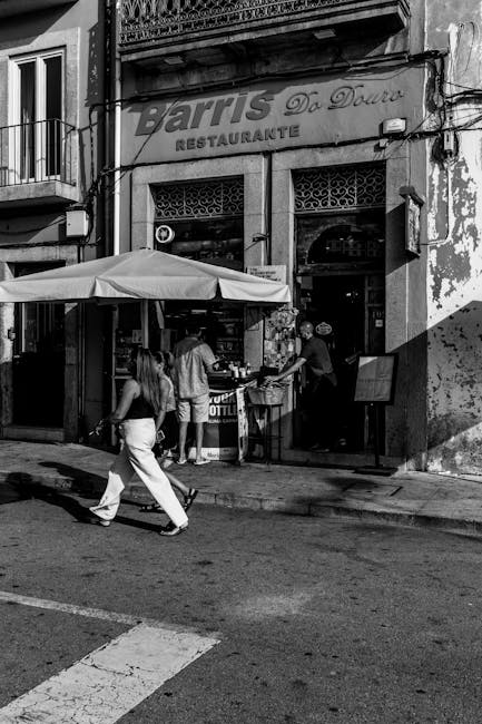 Rúa do Franco bustling with outdoor tapas tables