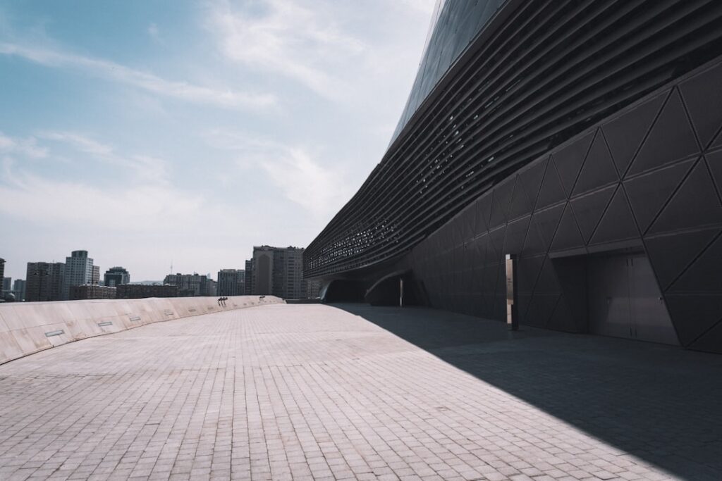Edificio moderno della Cidade da Cultura, architettura esterna