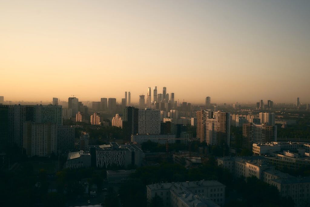Vista dal Cidade da Cultura al tramonto sulla città
