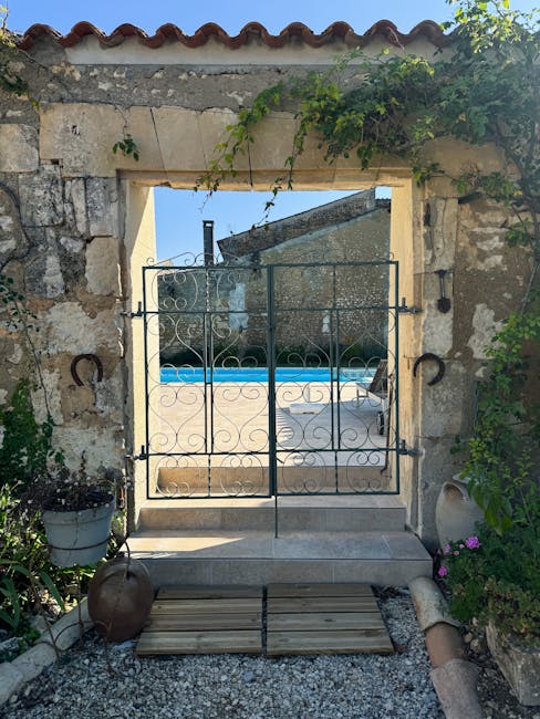 Stenen villa met zwembad en tuin bij Quinta do Barranco da Estrada in Carvoeiro