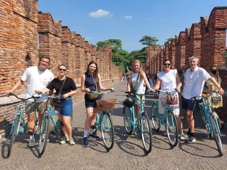 Geführte Fahrradtour — Highlights und versteckte Schätze