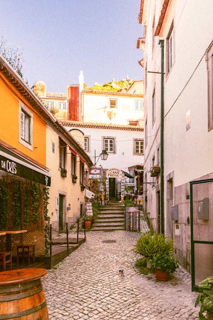 Narrow, winding alley in Sintra
