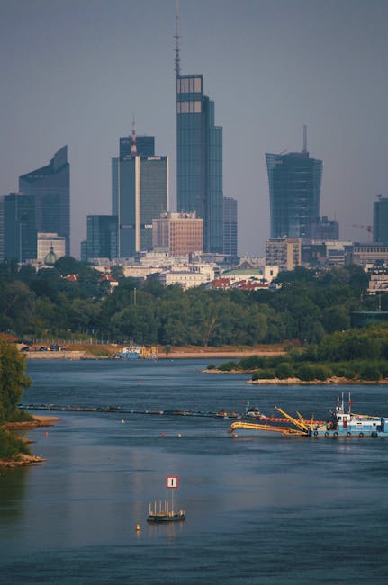 Ludzie na nadwiślańskich plażach latem