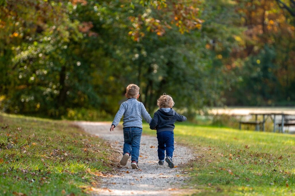 Children playing at Zurichhorn park