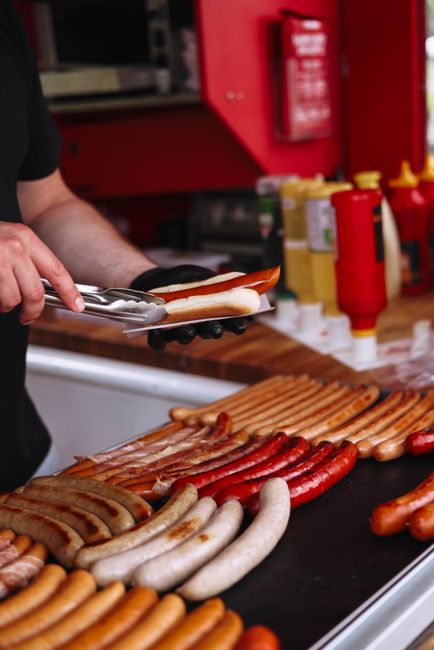 Zwitserse streetfood: Cervelat-worstkraam in Zürich