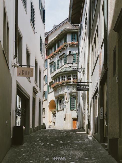Altstadtgassen in Zürich bei Tageslicht