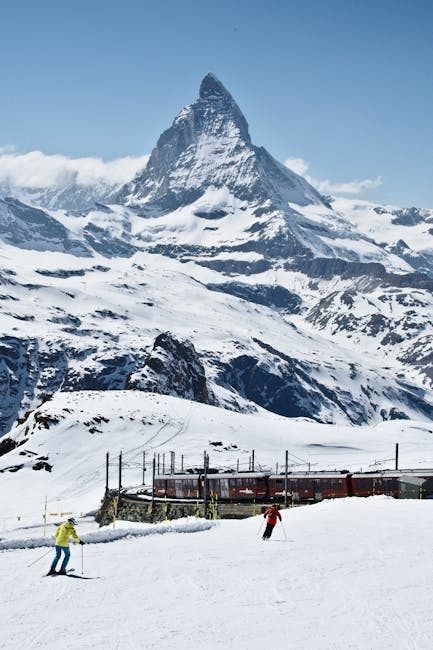 Stazione di Zermatt Bahnhofplatz all'alba